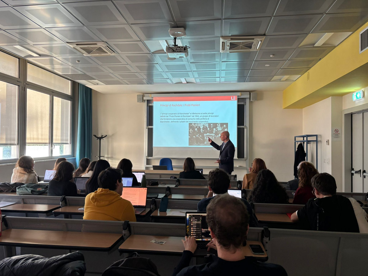 Unipi Economia cooperativa Scienze Politiche 2